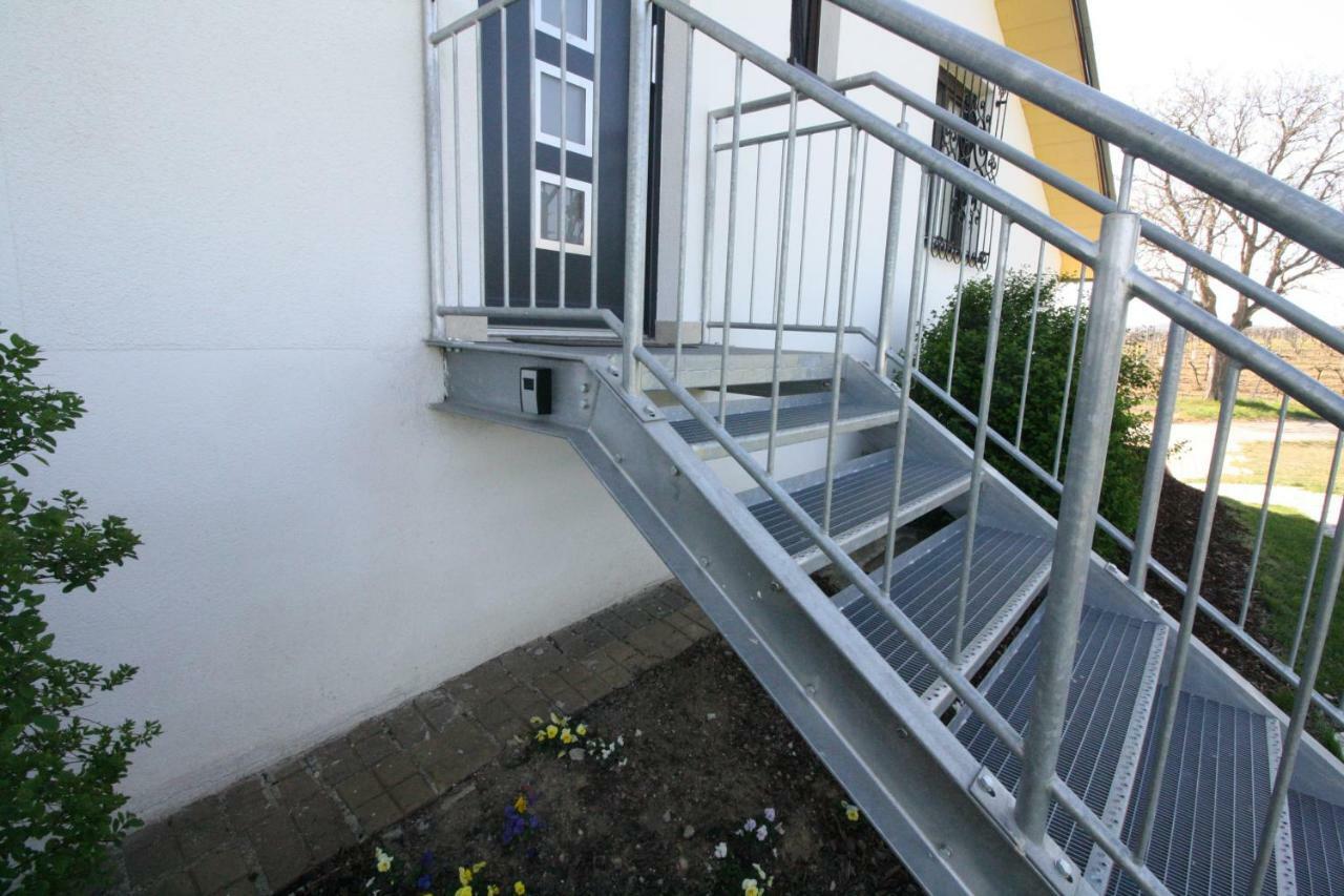 Ferienwohnung Fam. Frey Kleinhoflein Kültér fotó